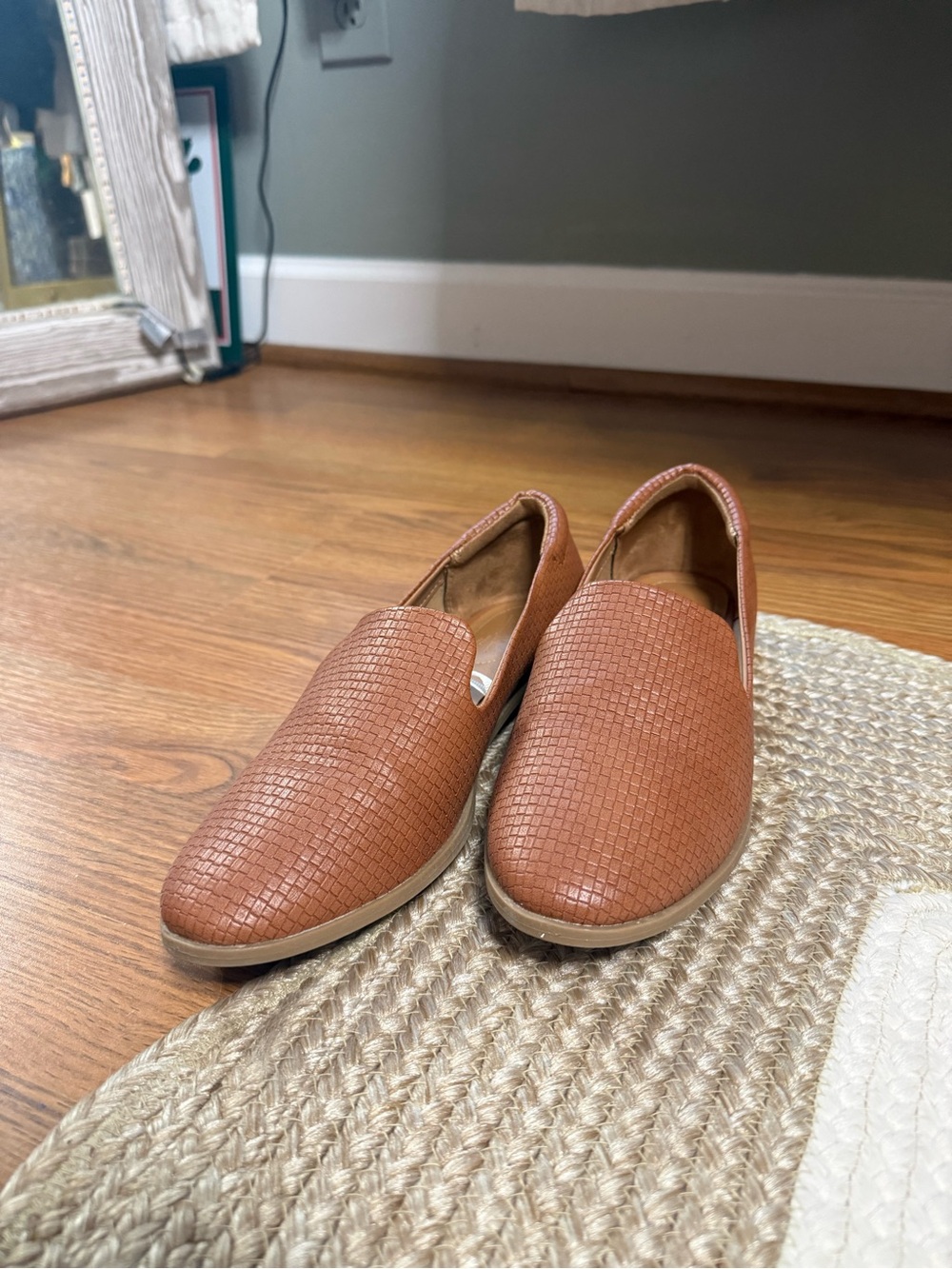 Universal Thread Men's Slip-On Loafers in Tan Brown Textured Leather